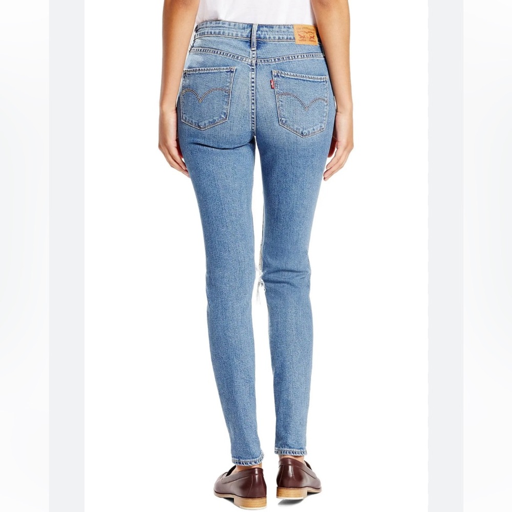 Levi’s 721 High Rise Ripped Jeans - Picture 6 of 15